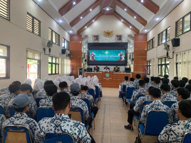 JAKSA MASUK SEKOLAH